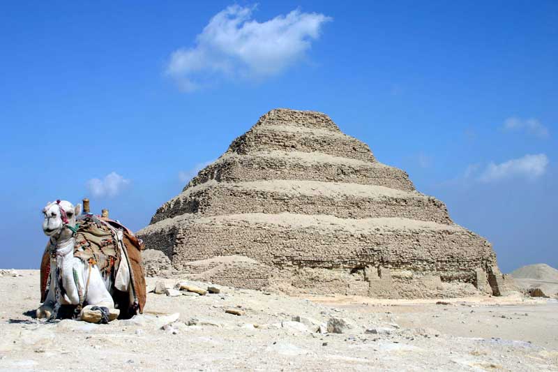 Saqqara_pyramid