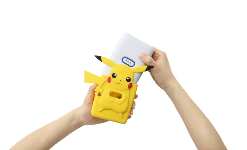 mini-Link-SE-Nintendo---Pikachu-design-Silicone-Case--(Media)