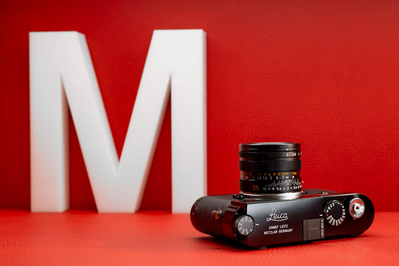 Leica-M10-R-black-paint_1
