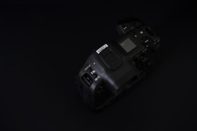 canon_eos-r3_body_9