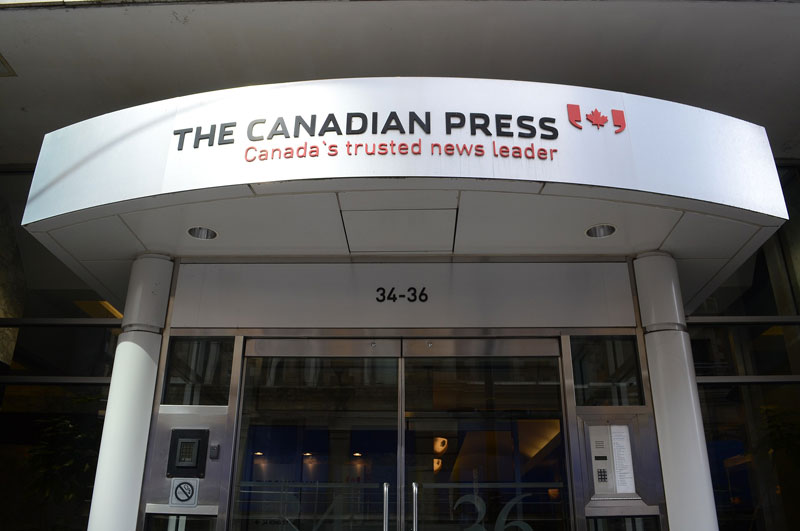 fotopuntoit_sony_the-canadian-press