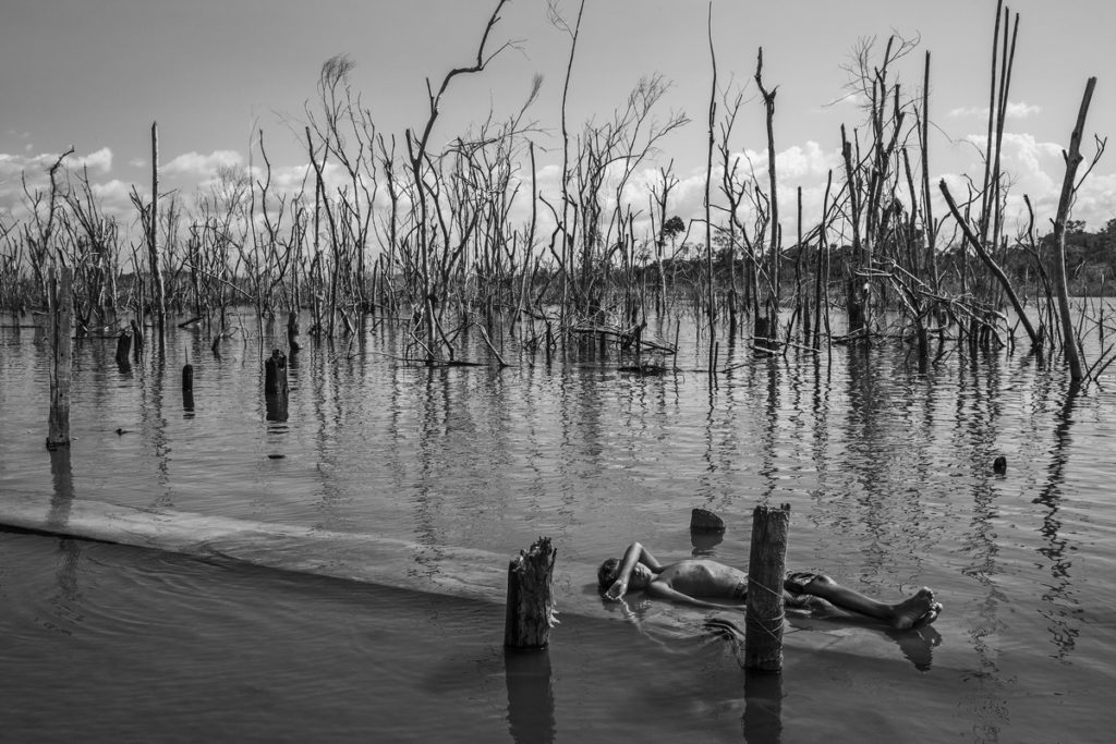 009_World Press Photo Long-Term Project Award_Lalo de Almeida_for Folha de São Paulo_Panos Pictures