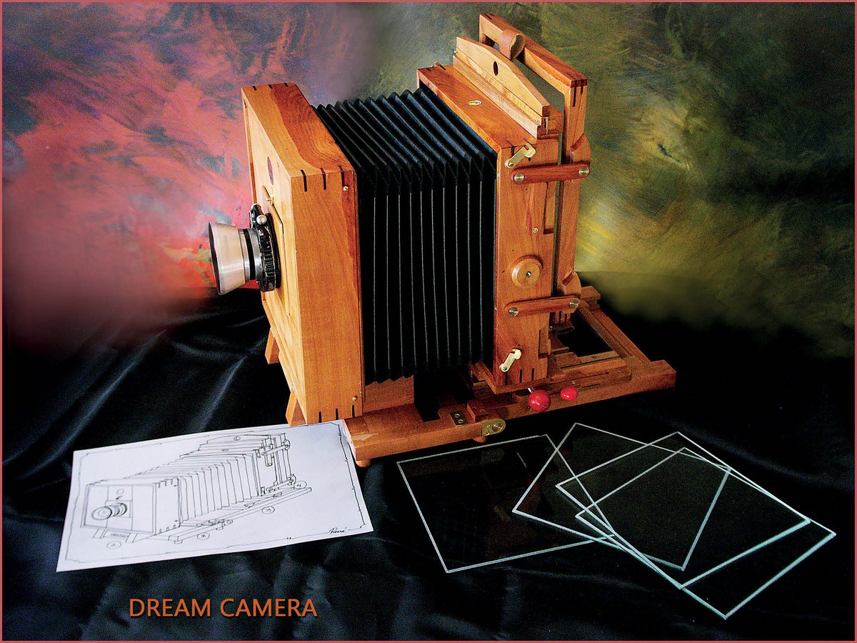 La fotocamera più grande mai costruita da René (20x20cm)