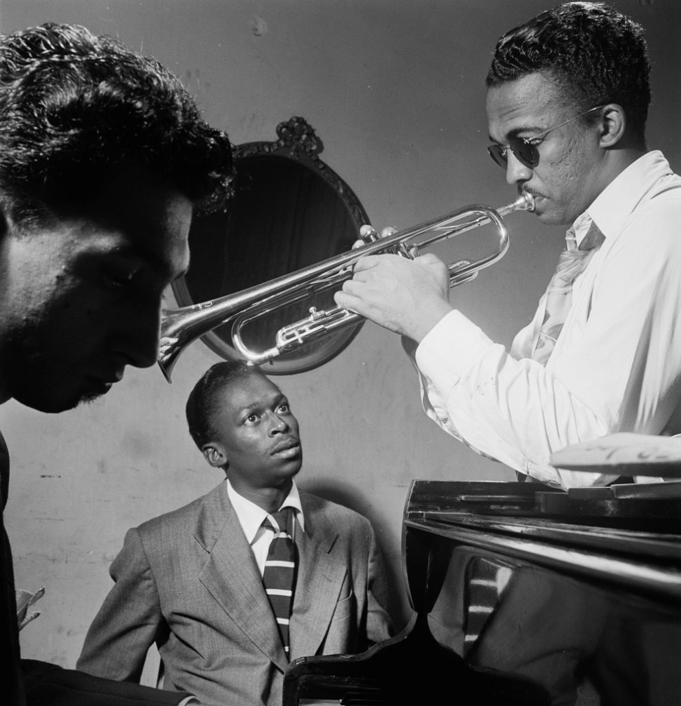 04_1947-settembre-Howard-McGhee-e-Miles-Davis-©-Courtesy-William-P.-Gottlieb-Library-of-Congress