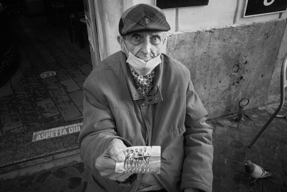 fotopuntoit_Small-Street-Photography-Roma-2020-12Foto-di-Eolo-Perfido