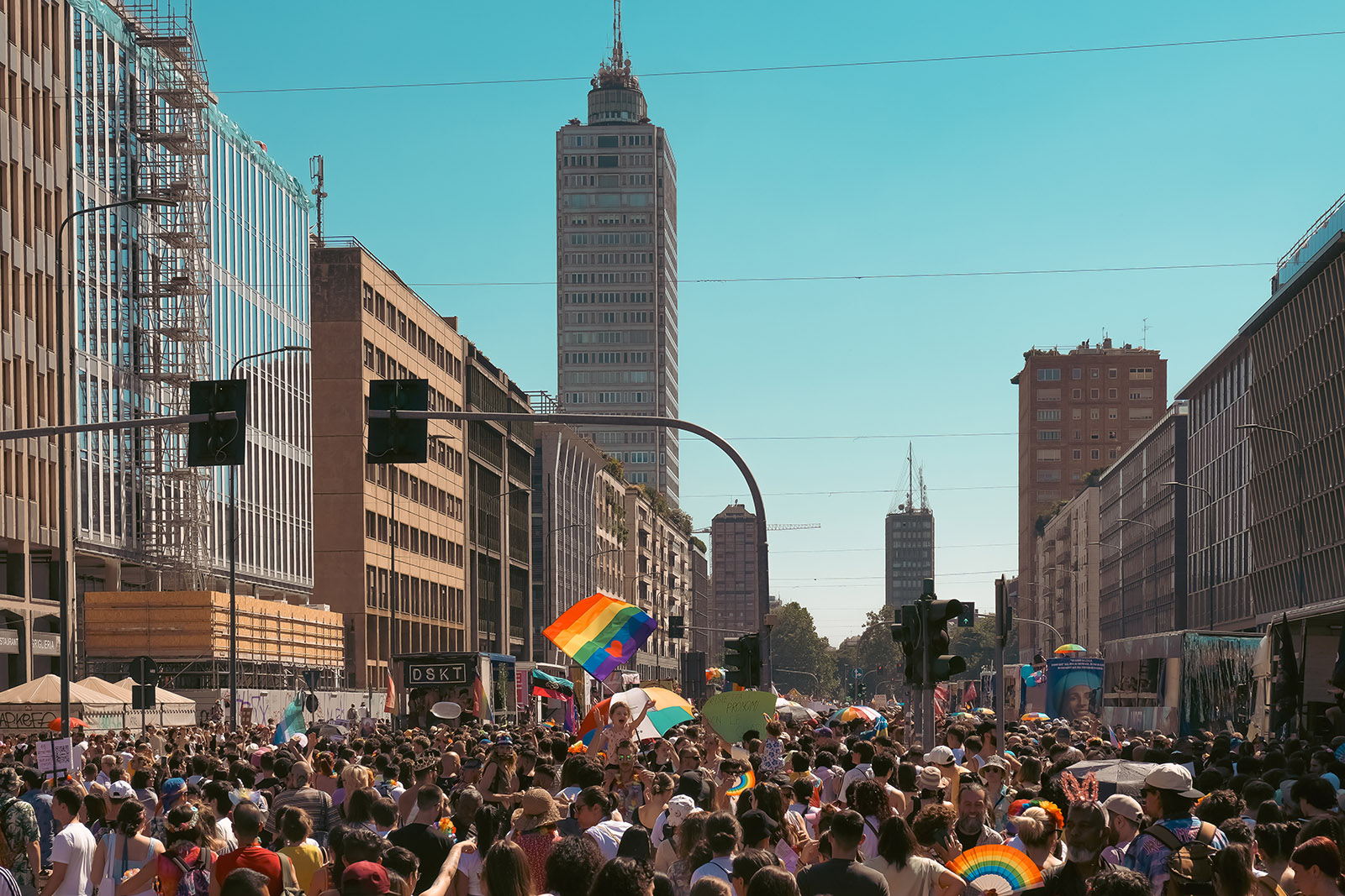 fotopuntoit_sony_a6700_prova_milano-pride_13