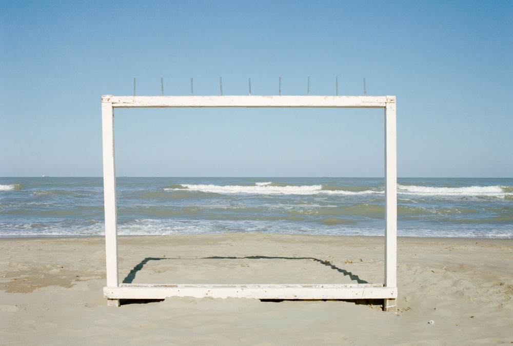 ©Luigi Ghirri Marina di Ravenna, 1986.