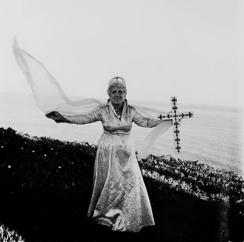 Bishop davanti al mare - Santa Barbara, CAL, 1964
