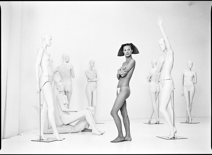Kate and Mannequins 1992, Patrick Demarchelier