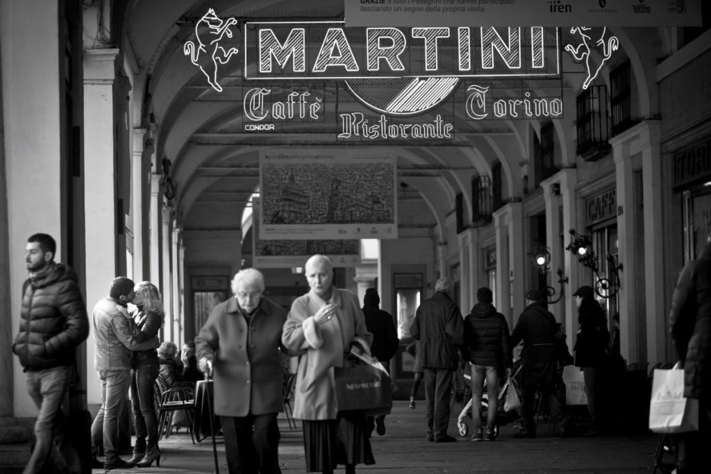 fotopuntoit_ottaviano_005_Bacio_a_Torino_002