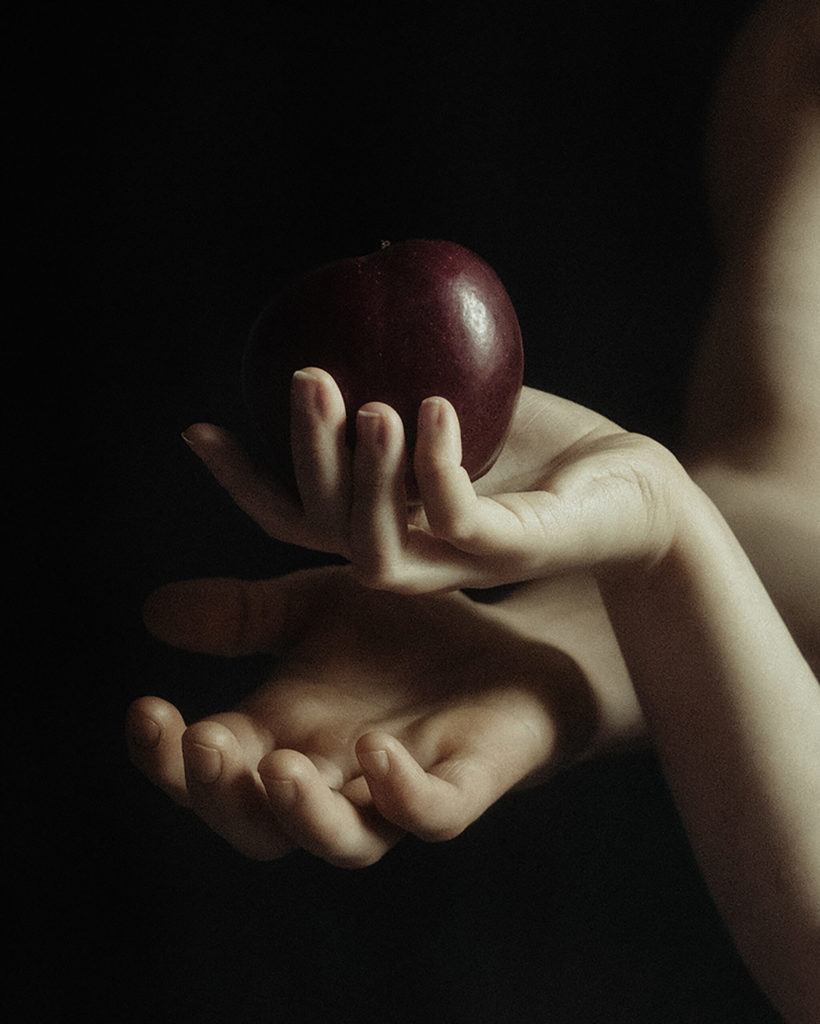 3_Camilla_Di_Bella_Vecchi_Adamo_ed_Eva_fotografia_digitale_30x40_2023_flemish_flair_galleria_leon_bologna_leonardo_iuffrida_artcity_2025-scaled
