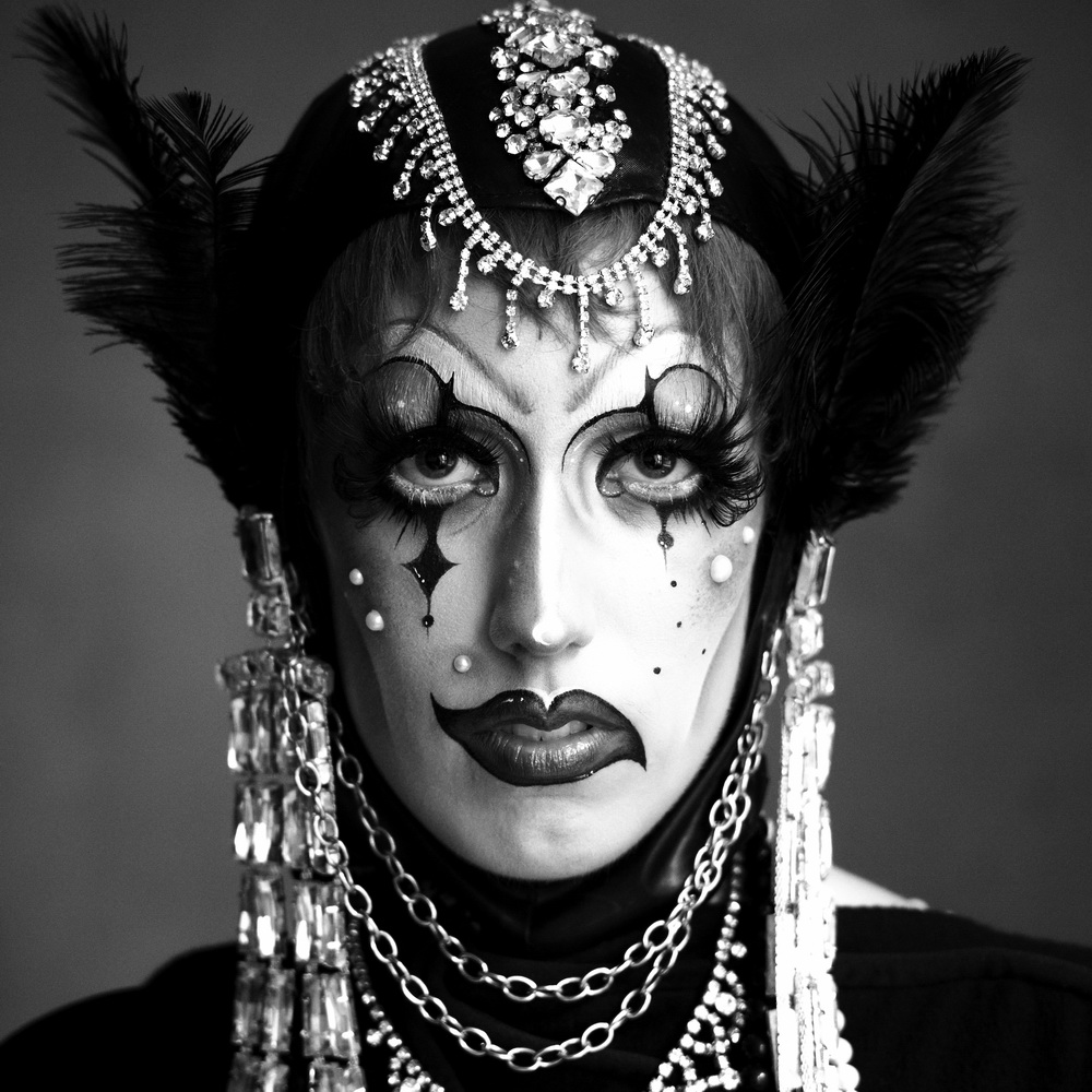 Mx. ology, Victor Demarchelier