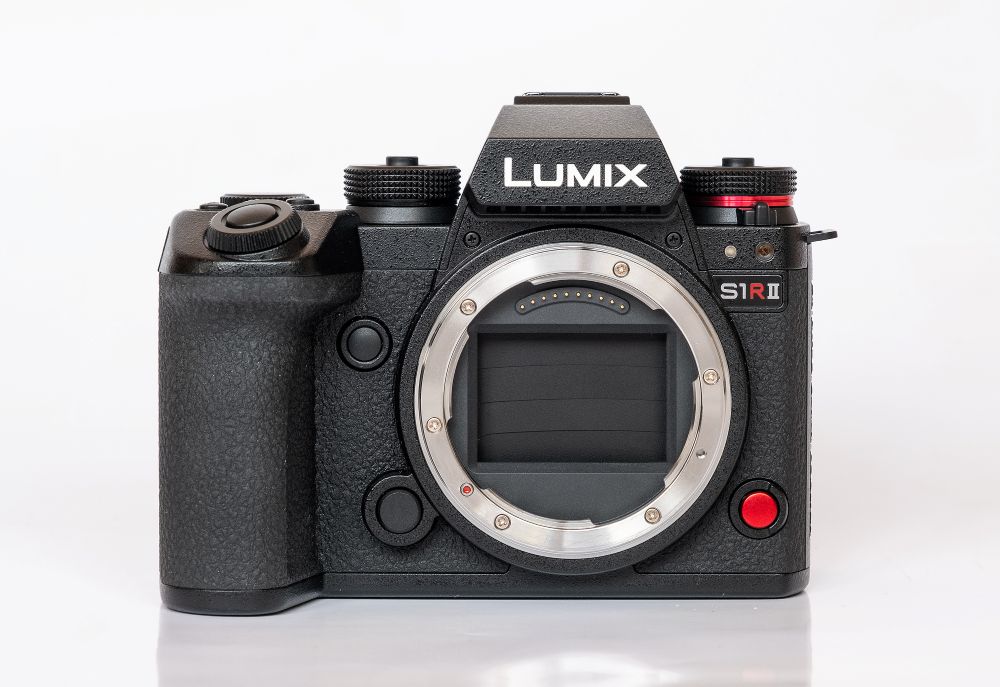 fotopuntoit_lumix_s1rii_P1_01_S1RII_corpo