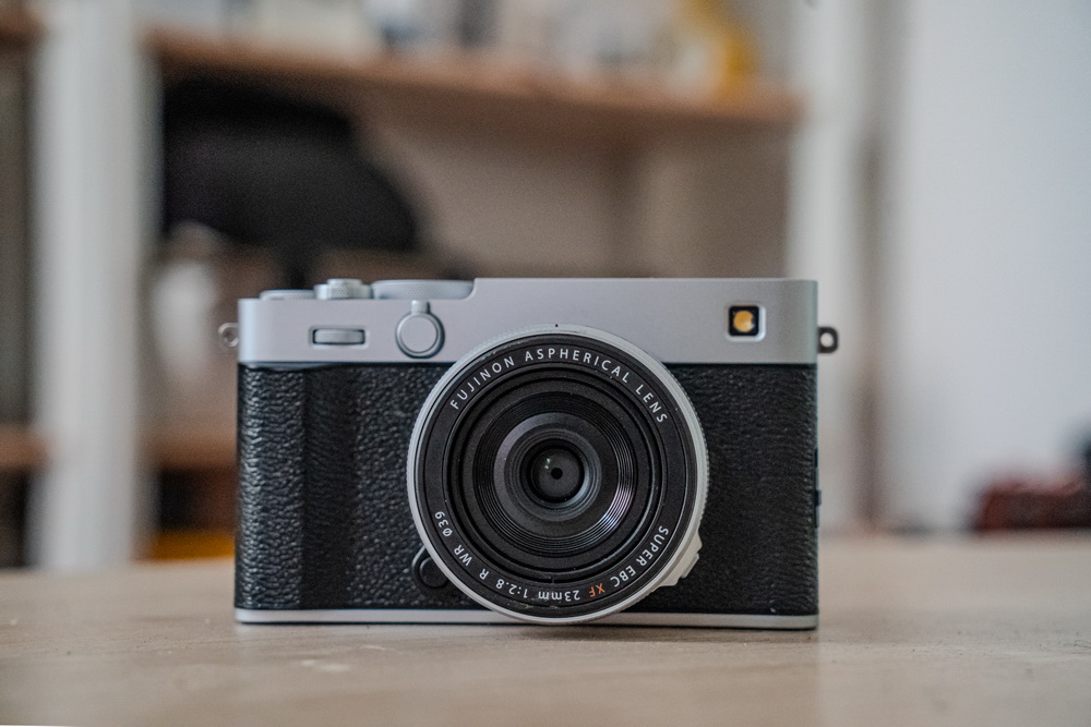 fotopuntoit_fujifilm_x-e5_body_2