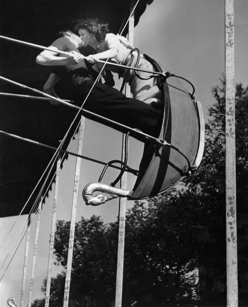 5-Le-Baiser-c.-1935-37-©-Estate-Brassaï-Succession-Philippe-Ribeyrolles
