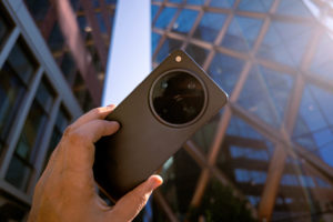 fotopuntoit_oppo_find-x8-ultra_1