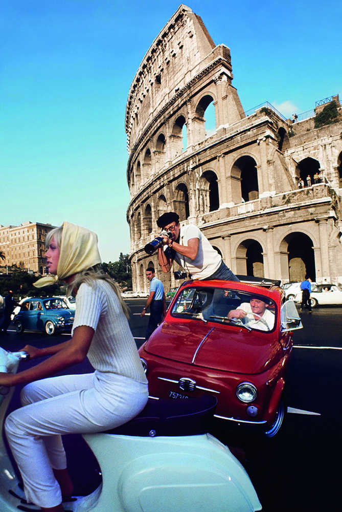 Peter Sellers and Britt Ekland 01, 1965.  ©Douglas Kirkland