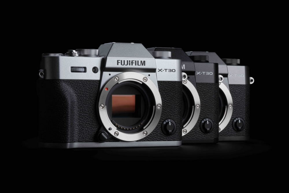 fotopuntoit_X-T30-III_black-back_33