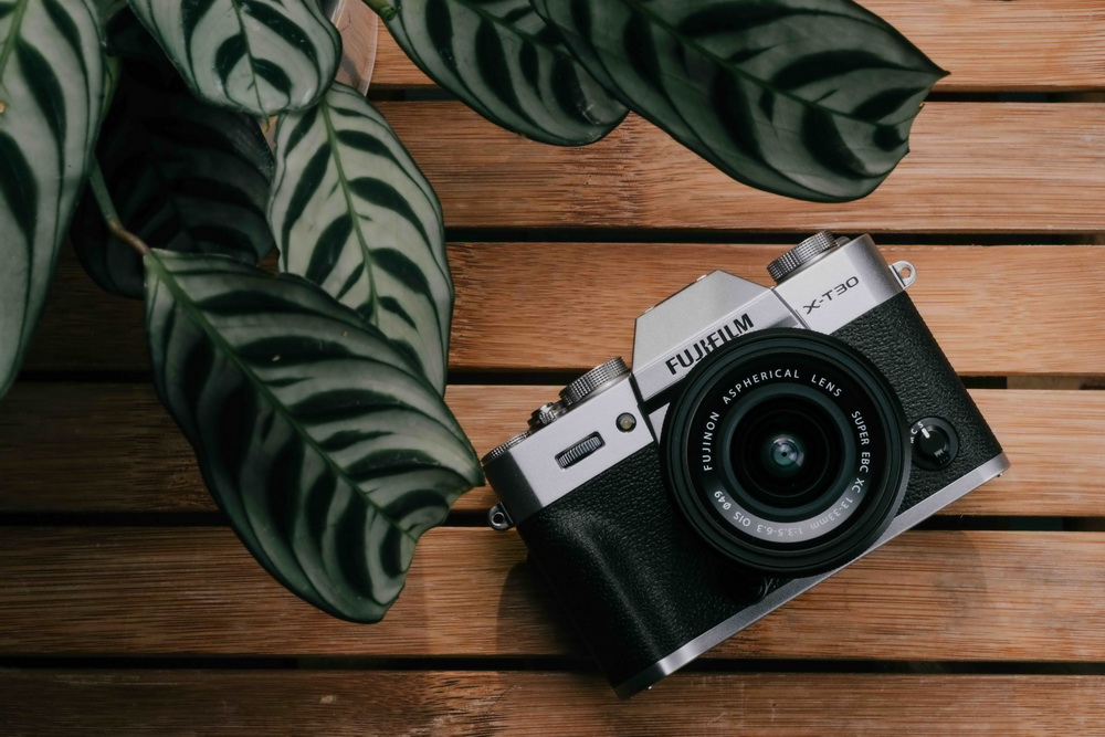 fotopuntoit_X-T30-III_black-back_60