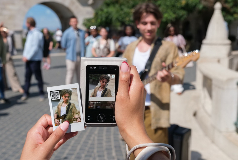 fotopuntoit_online-and-social-instax-mini-LiPlay_stills-21