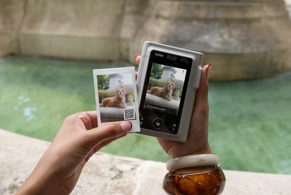 fotopuntoit_online-and-social-instax-mini-LiPlay_stills-4