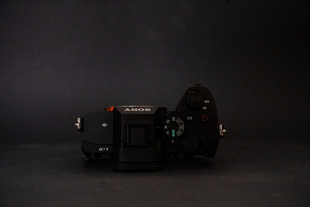 fotopuntoit_sony_a7-v_body_6