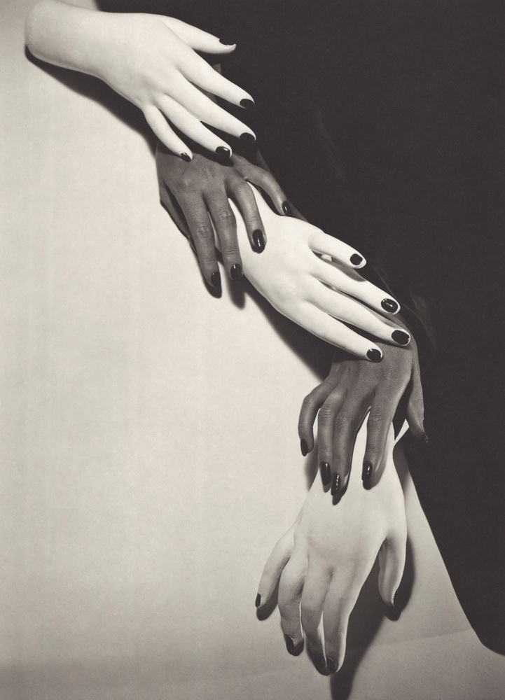 Horst P. Horst, "Hands, Hands, Hands…”, New York 1941 Horst P Horst, Vogue, © Condé Nast
