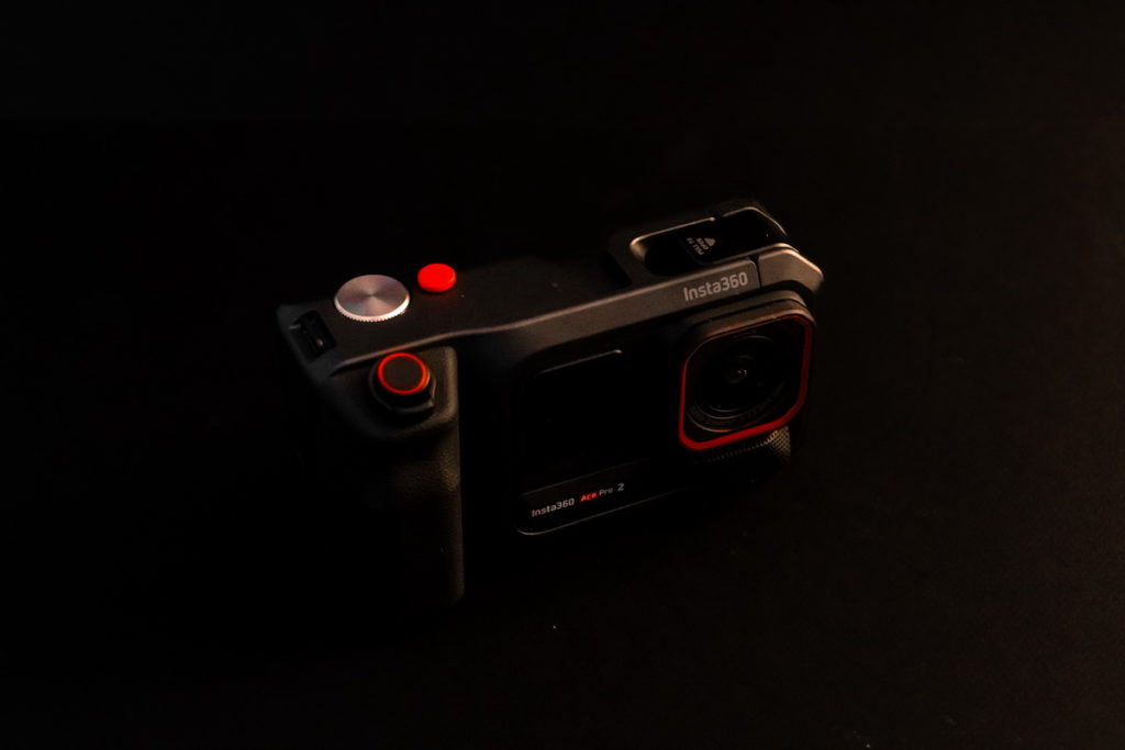 fotopuntoit_insta360_ace-pro-2_xplorer-kit-pro_prod_07