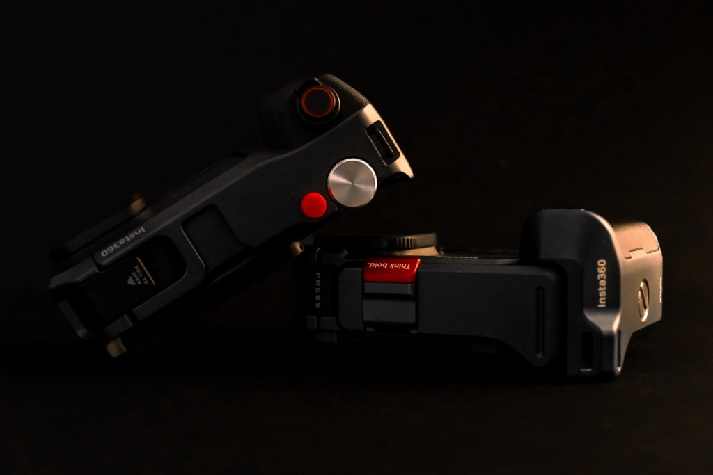 fotopuntoit_insta360_ace-pro-2_xplorer-kit_prod_01