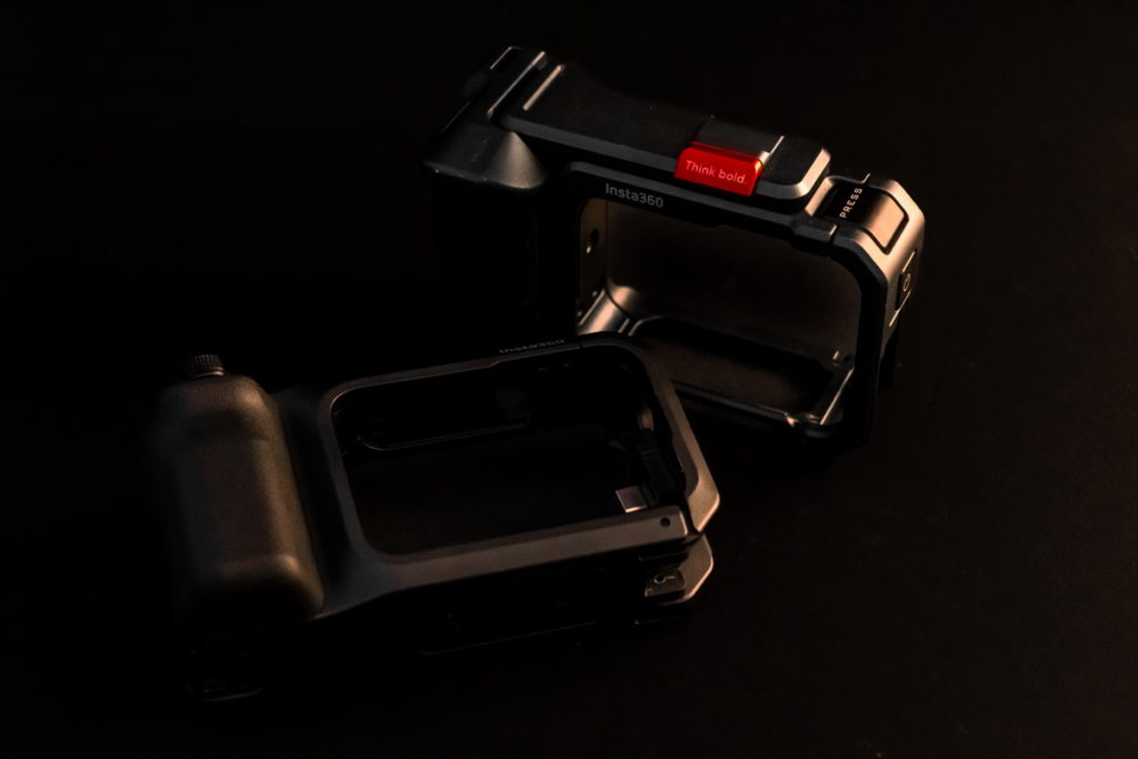 fotopuntoit_insta360_ace-pro-2_xplorer-kit_prod_06