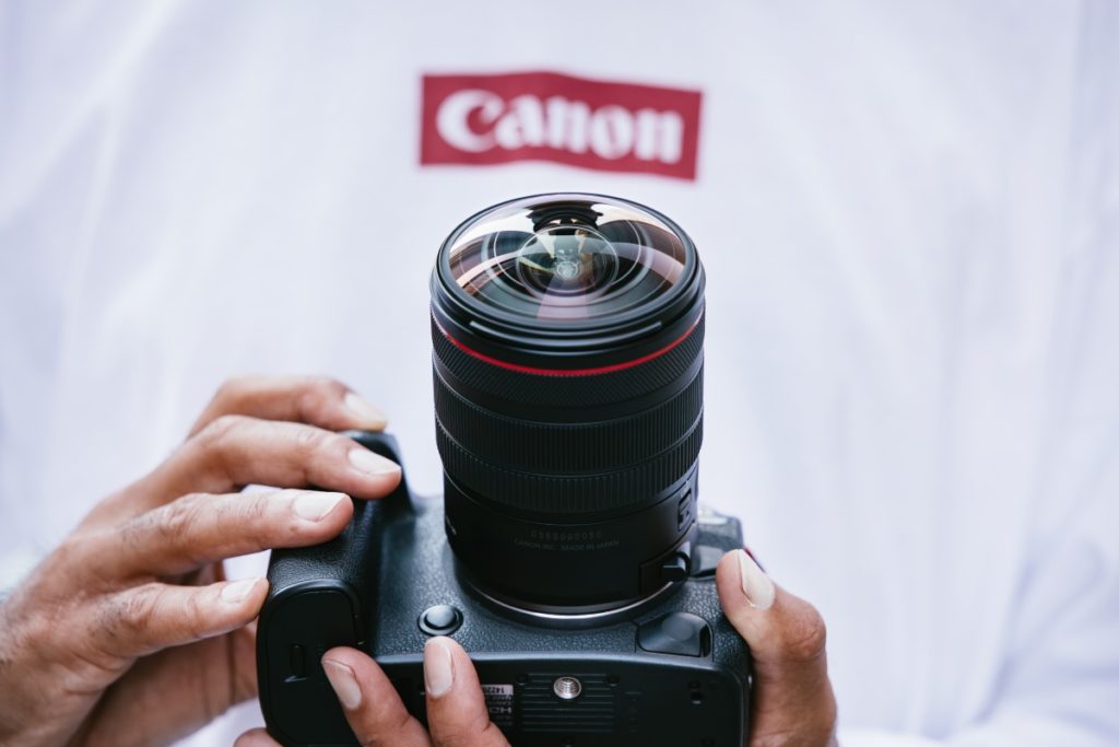 fotopuntoit_RF-7-14mmF2.8-3.5LFISHEYESTM-lifestyle-08