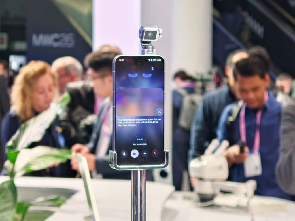 fotopuntoit_honor_robot-phone_mwc