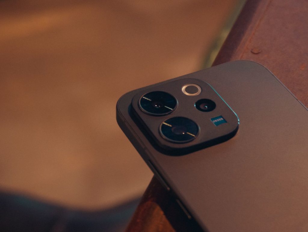 fotopuntoit_vivo_v70_1