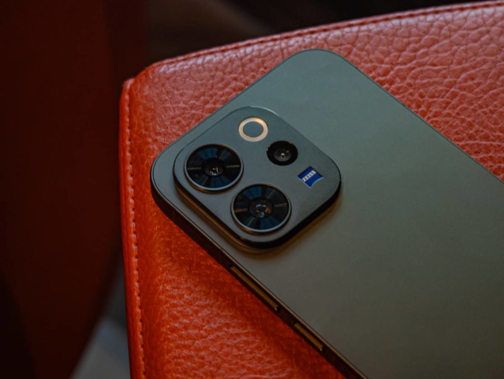 fotopuntoit_vivo_v70_2