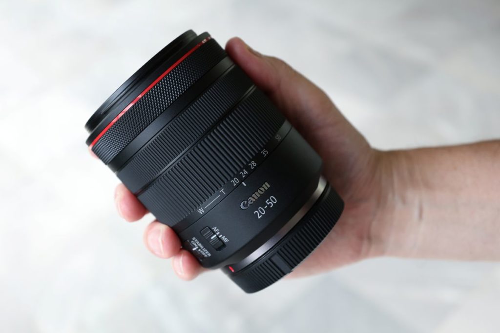 fotopuntoit_canon_RF-20-50mm-F4-L-IS-USM-PZ_lifestyle