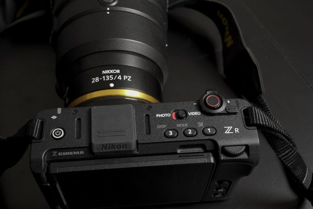 fotopuntoit_nikon_zr_review_9