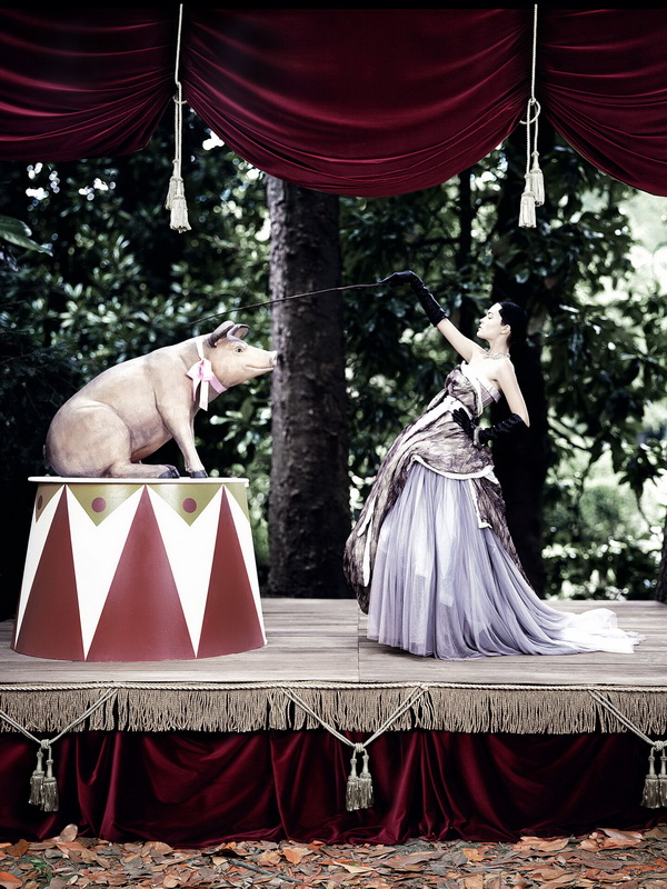 Supershow Vanity Fair 2008 ©Image Service srl courtesy Archivio Giovanni Gastel