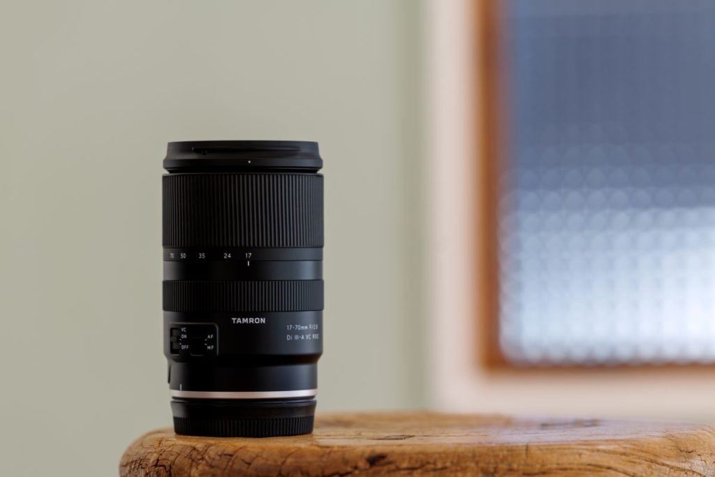 fotopuntoit_b070r-lens1