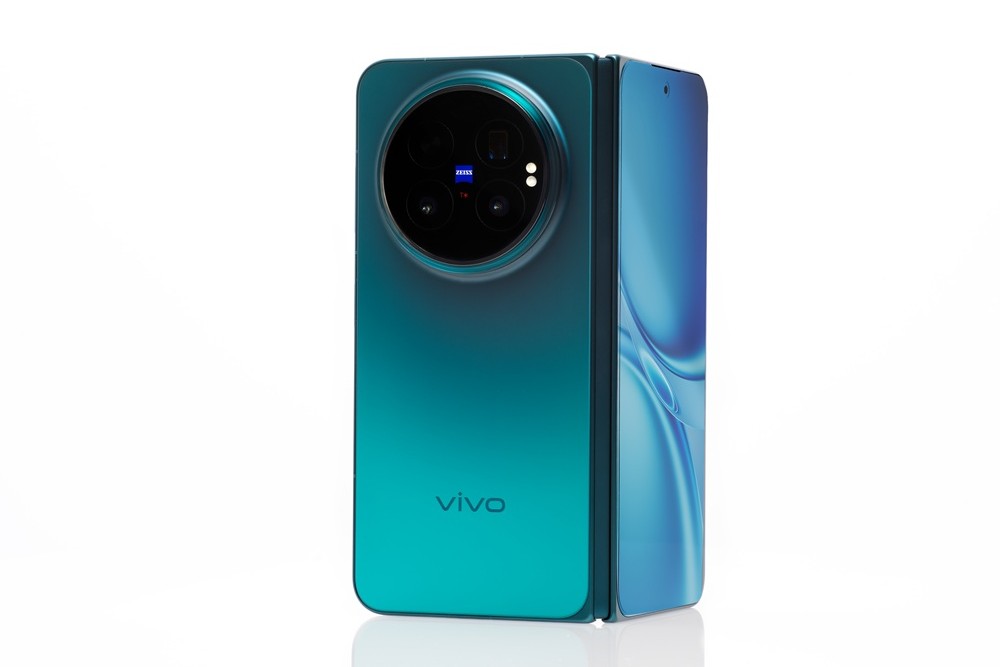 fotopuntoit_vivo-X-Fold6-Blue_Main