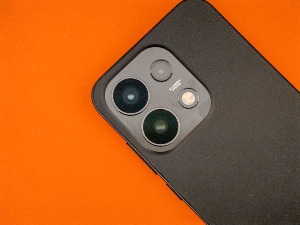 fotopuntoit_oppo_reno-16-pro