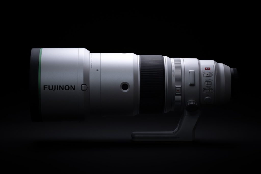 fotopuntoit_XF400F4.5_Product-shots_black-background_13